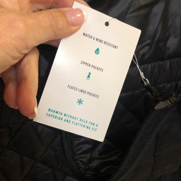 Torrid 1X quilted peplum, puffer jacket, lightweight Black NEW with tags - Picture 11 of 11